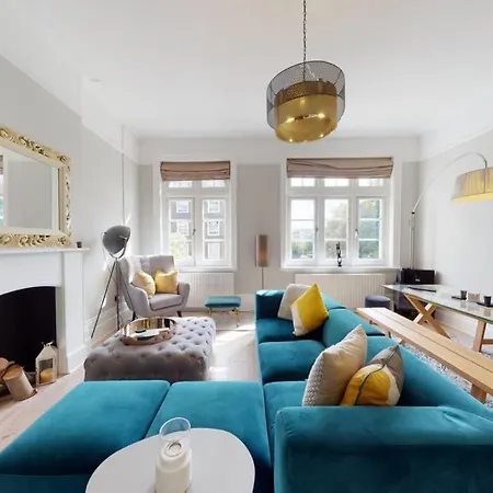 Modern 2 Bed Flat - The Black Dog Pub Apt - 6 Mins From Vauxhall Station London Exterior photo