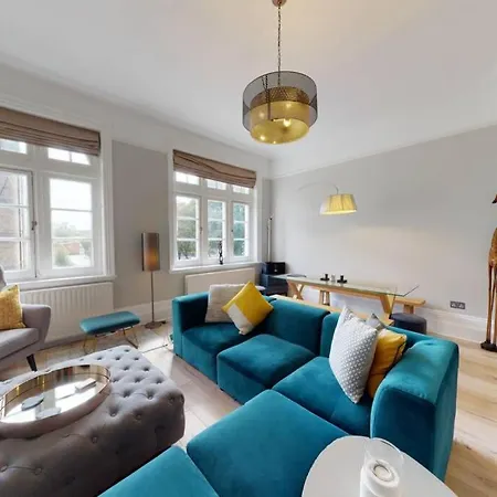 Modern 2 Bed Flat - The Black Dog Pub Apt - 6 Mins From Vauxhall Station London Exterior photo